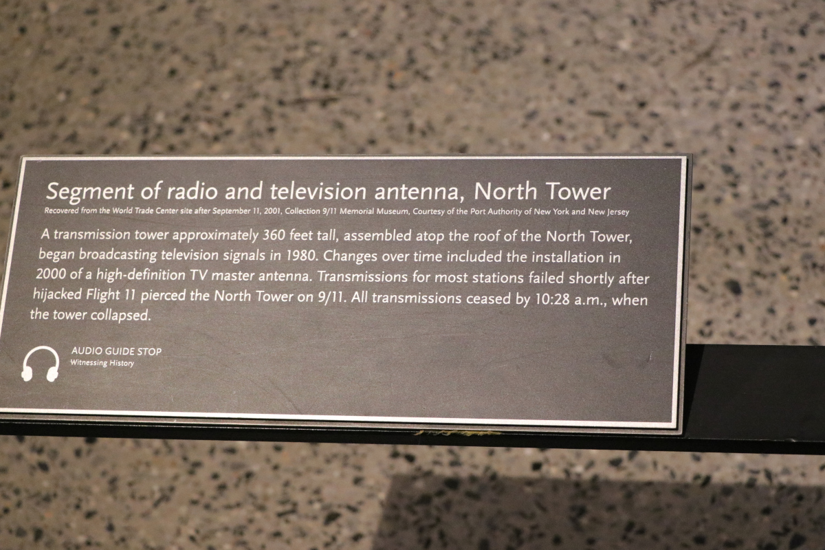 Cartello antenna torre nord